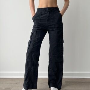 Abercrombie & Fitch Relaxed Cargo Pants High Rise Relaxed Fit Black 25 Short